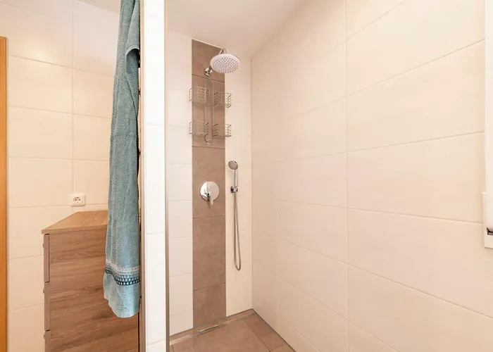 Gaestezimmer Klein ホームステイ