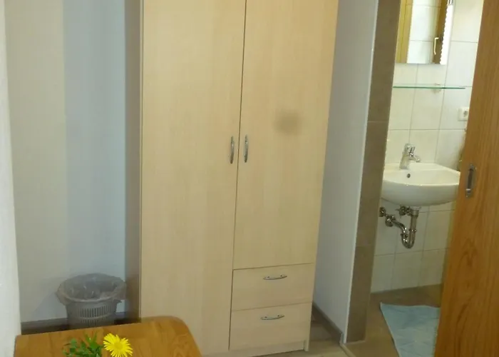 Gaestezimmer Klein ホームステイ